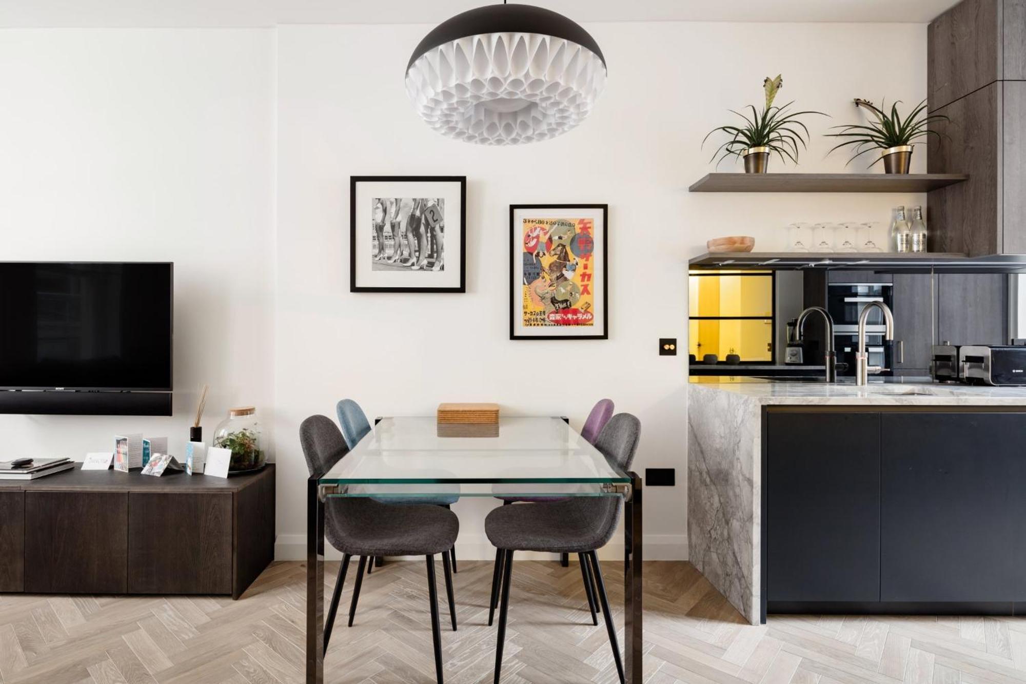 Modern Apartment & Rooms At Charing Cross London Ngoại thất bức ảnh